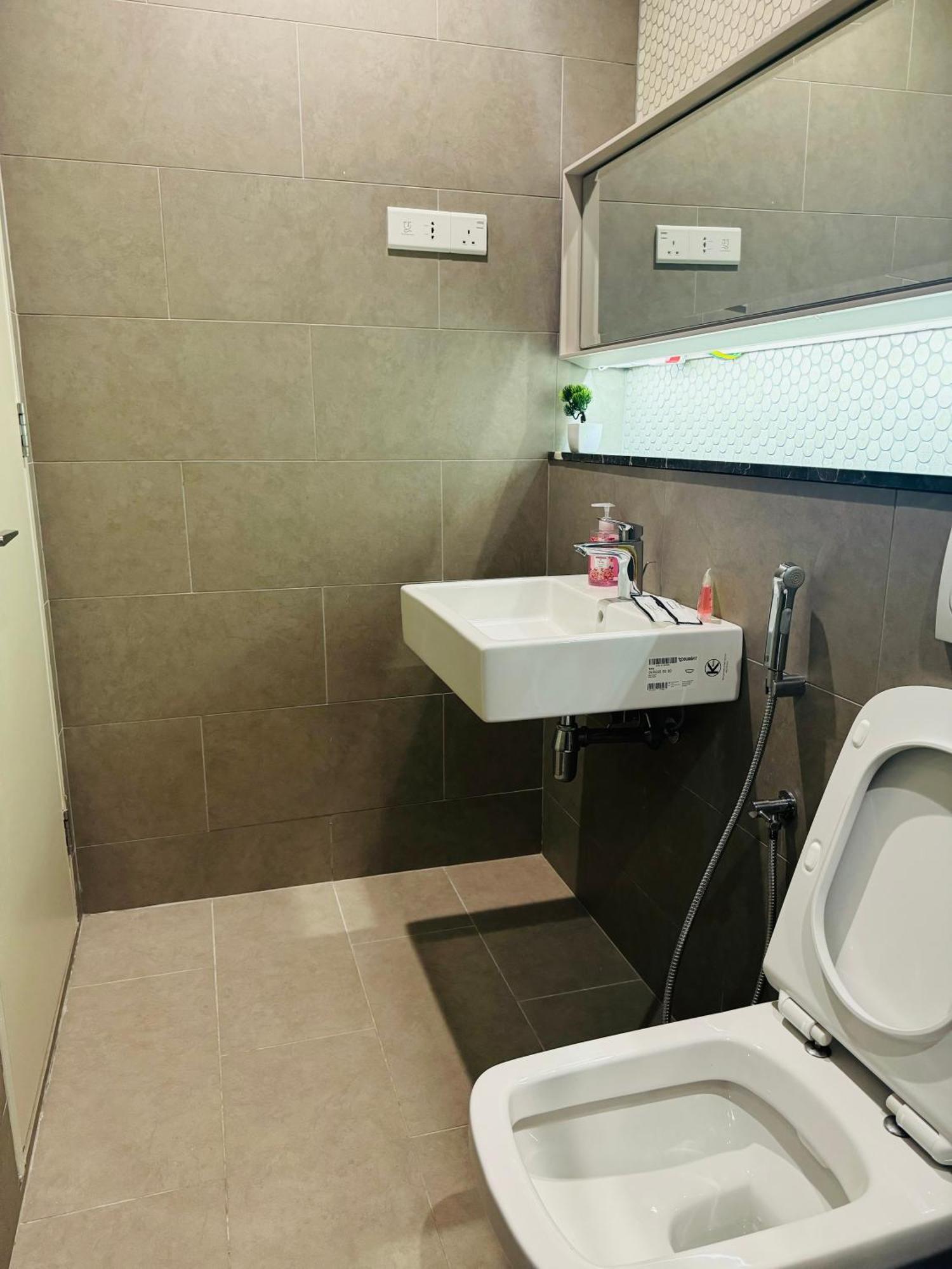 Lucentia Suites Klcc By Classy Kuala Lumpur Exterior photo